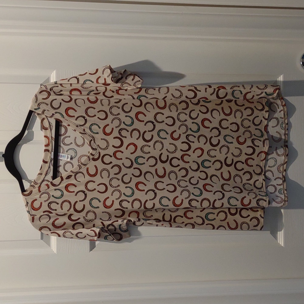 Lularoe Christy T XL Horseshoe pattern